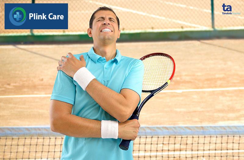 Các vận động viên tennis dễ gặp phải chấn thương ở vùng vai