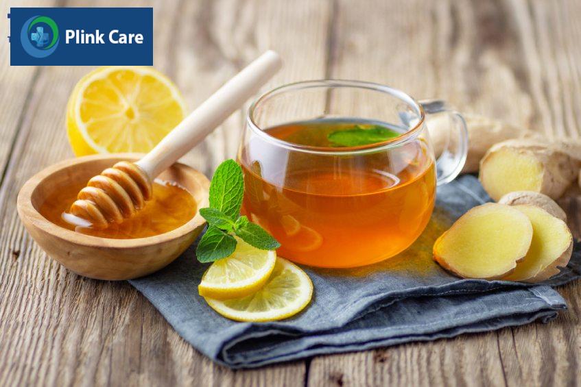 Người bệnh có thể uống mật ong pha nước chanh ấm