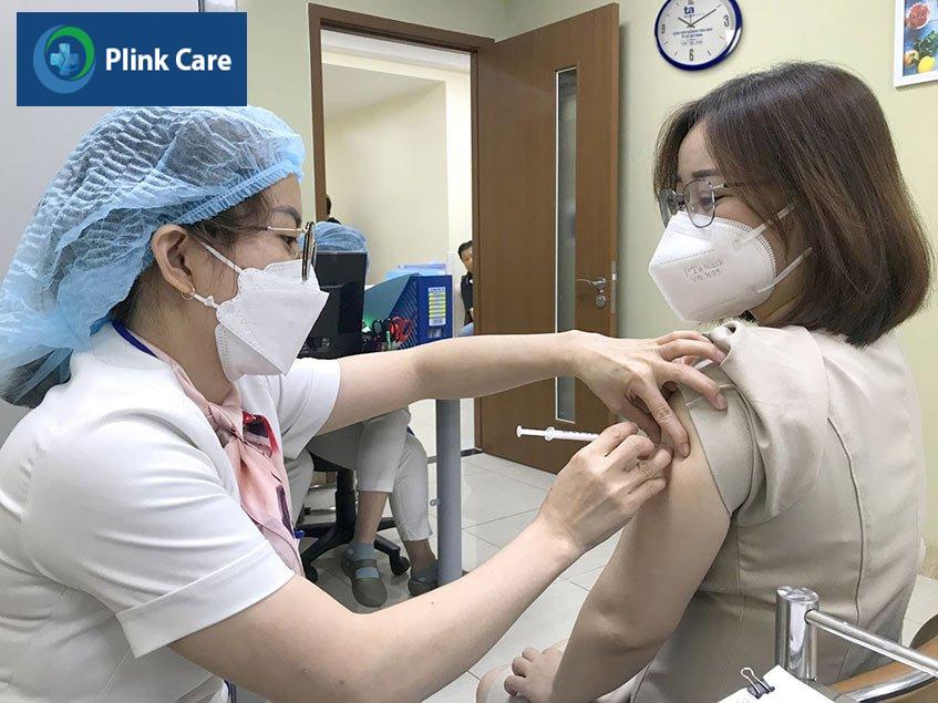 tiêm phòng vaccine covid cho bà bầu