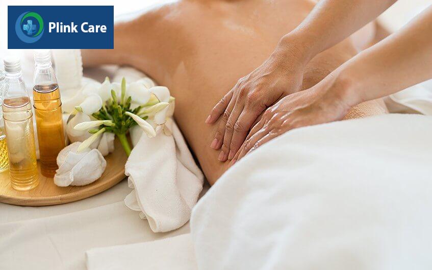 chua mat ngu bang massage tinh dau