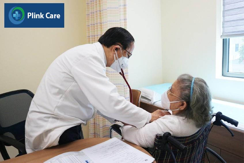 Việc thăm khám định kỳ giúp phát hiện sớm và điều trị hiệu quả tăng huyết áp và các bệnh tim mạch