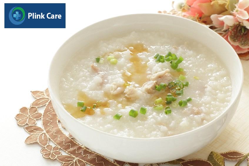 bệnh nhân nên ăn thức ăn mềm như cháo