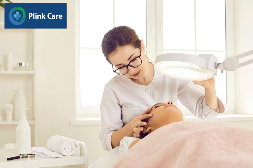 mụn cám có tự hết không