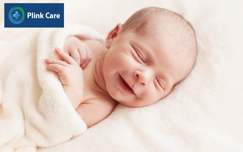 Nụ cười đầu tiên của trẻ sơ sinh thường xuất hiện khi bé được 2 tháng tuổi