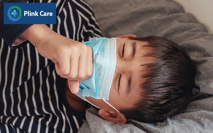 Trẻ khó thở, ho khan nhiều do bệnh viêm phế quản