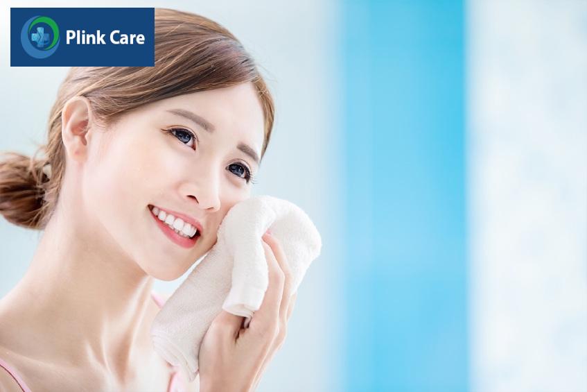 thường xuyên thay khăn lau mặt