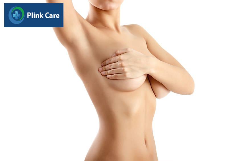 Đứng hoặc ngồi thẳng lưng