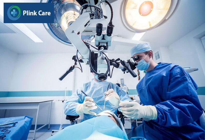 bác sĩ phẫu thuật điều trị u tuyến tùng