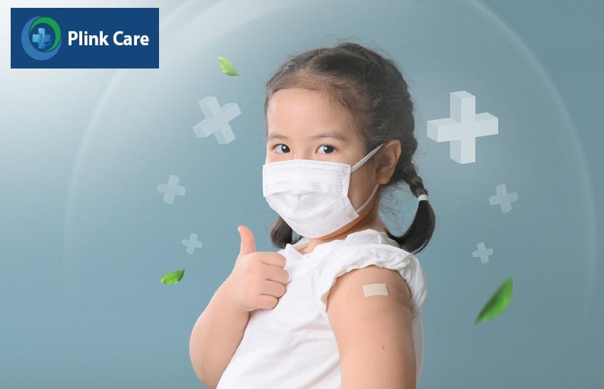Tiêm vacxin đầy đủ và hạn chế tiếp xúc ở những nơi đông người