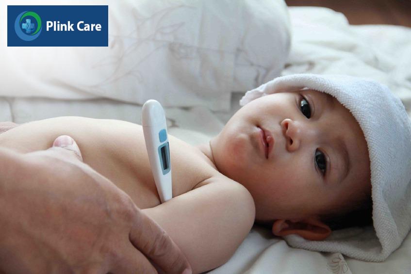 Thân nhiệt của trẻ sẽ tăng cao hơn bình thường khi bị sốt