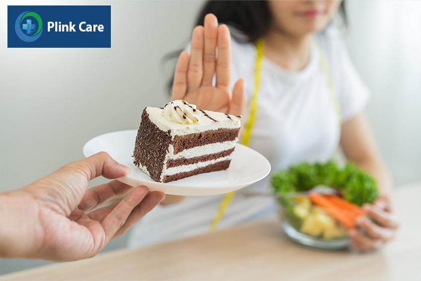 Một chế độ ăn uống lành mạnh góp phần làm mụn ở má giảm