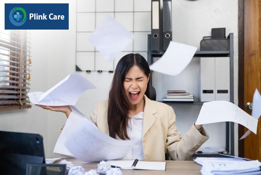 Căng thẳng quá mức có thể gây ra cảm giác hồi hộp, tim đập nhanh