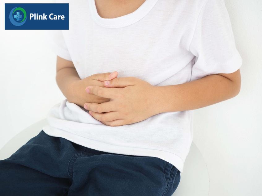 Trẻ đi ngoài ra máu có thể là dấu hiệu của bệnh lý nguy hiểm