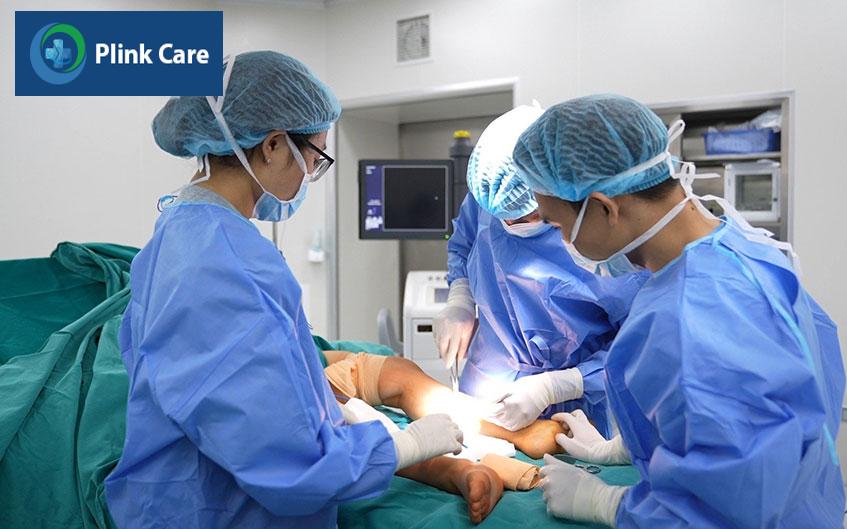 ca mổ điều trị bàn chân bẹt