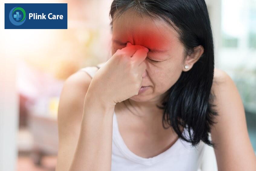 triệu chứng đau đầu ở phụ nữ