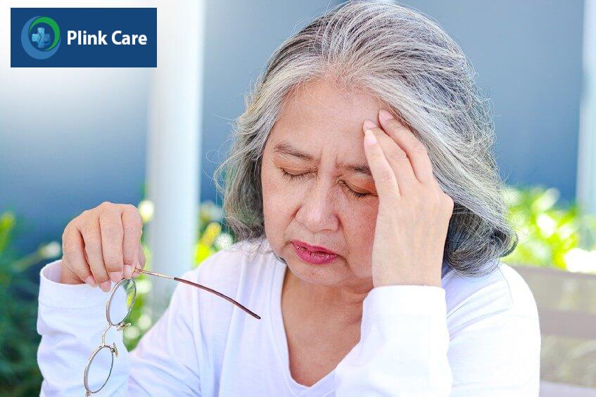 tự nhiên đau đầu dữ dội