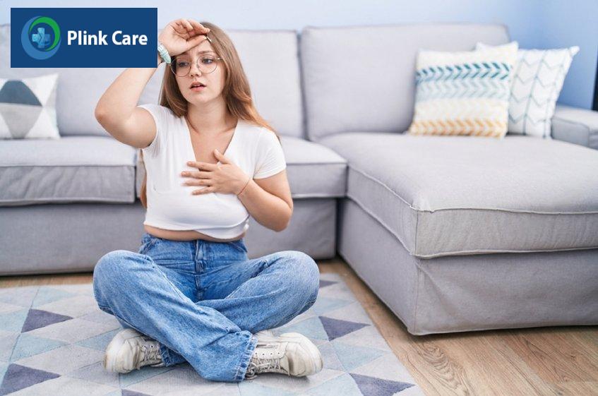 Tức ngực thường kèm theo triệu chứng chóng mặt, tim đập nhanh, khó thở, người mệt mỏi,...