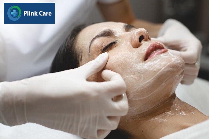 Chăm sóc da mặt thường ngày đúng cách ngăn mụn quay trở lại