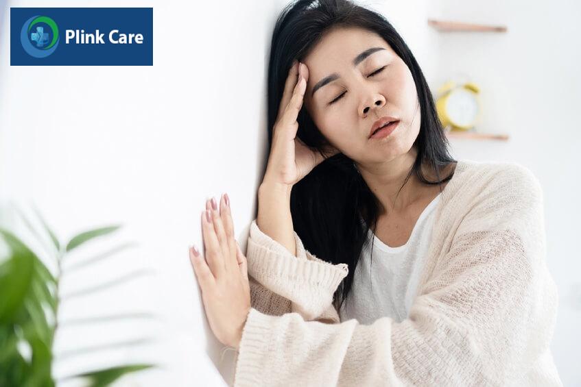 chóng mặt khi ngồi xuống đứng lên