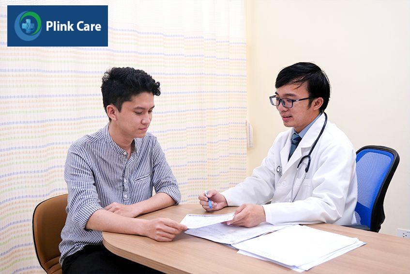 khám và đưa ra liệu trình điều trị cho người bệnh tụt canxi máu