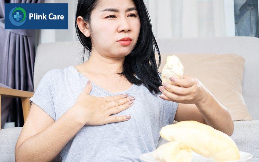 trào ngược dạ dày vướng cổ họng