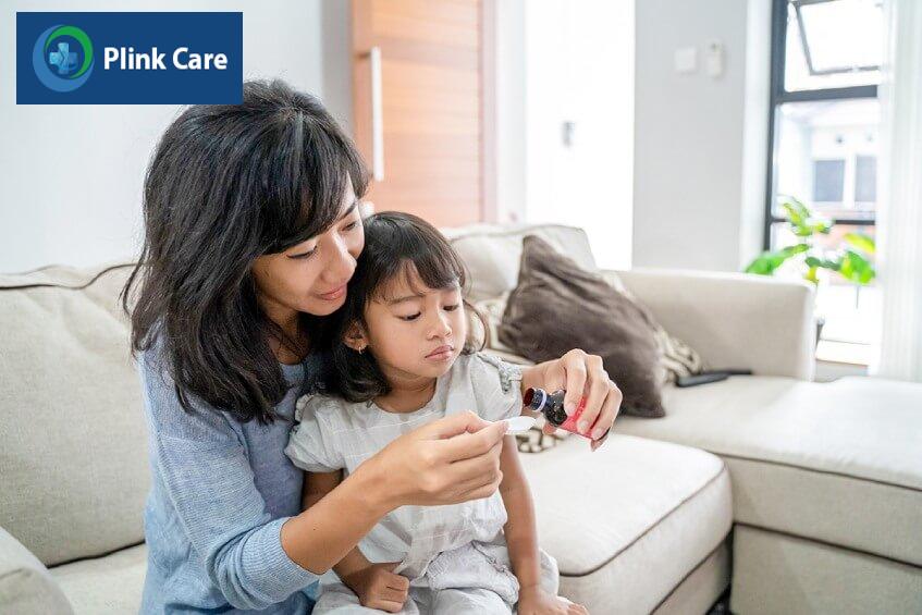 trẻ con đau đầu uống thuốc gì