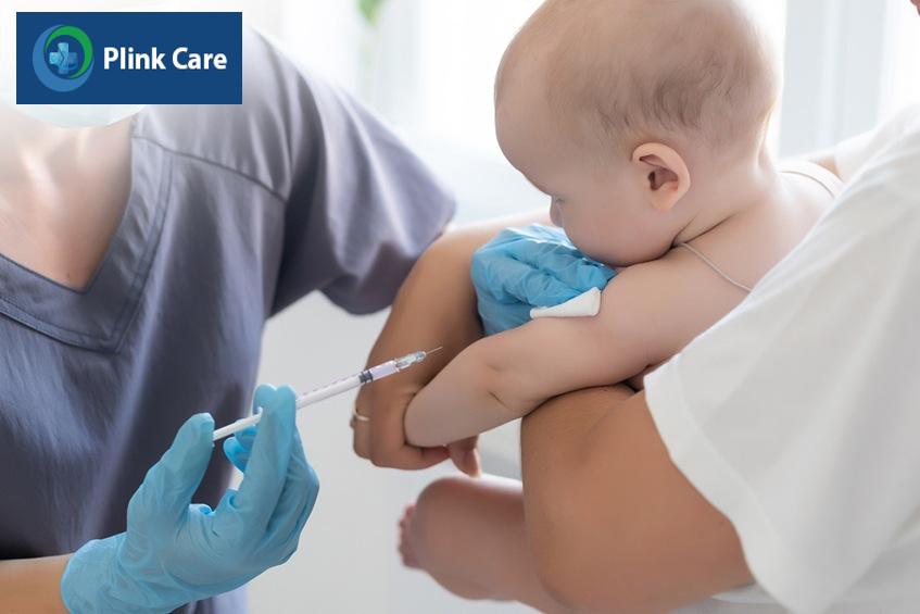 Trẻ nên được tiêm phòng vaccine ngừa viêm màng não sớm