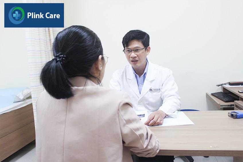 bệnh thường gặp sau khi đặt túi ngực