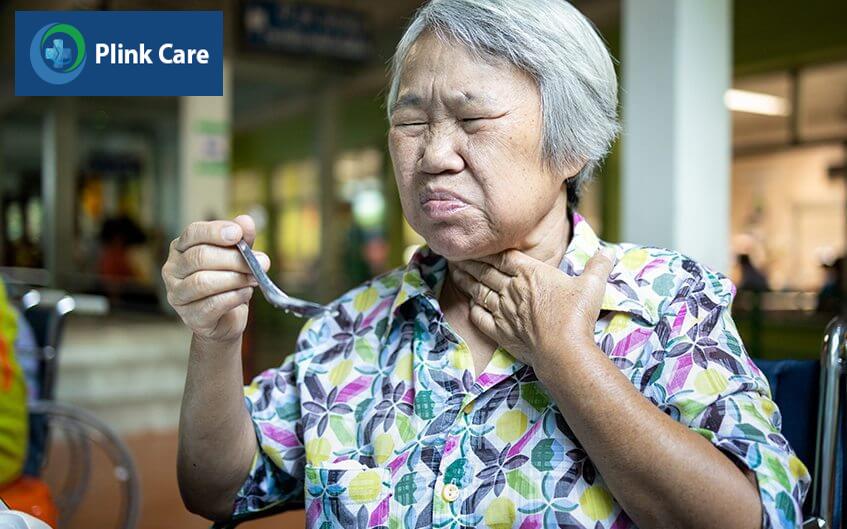 cổ họng có cảm giác bị nghẹn