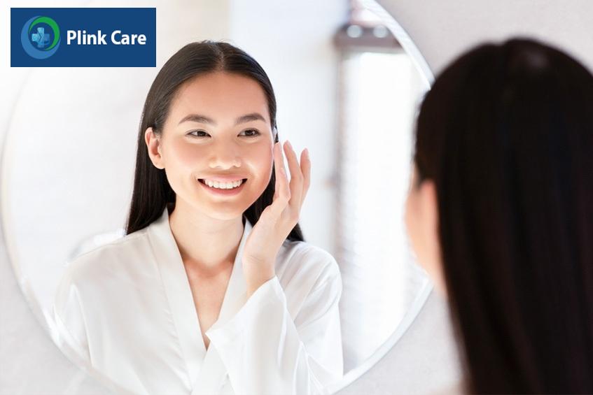 Dưỡng ẩm là một trong những bước chăm sóc da cơ bản quan trọng nhất và gần như không thể thiếu trong quy trình chăm sóc da