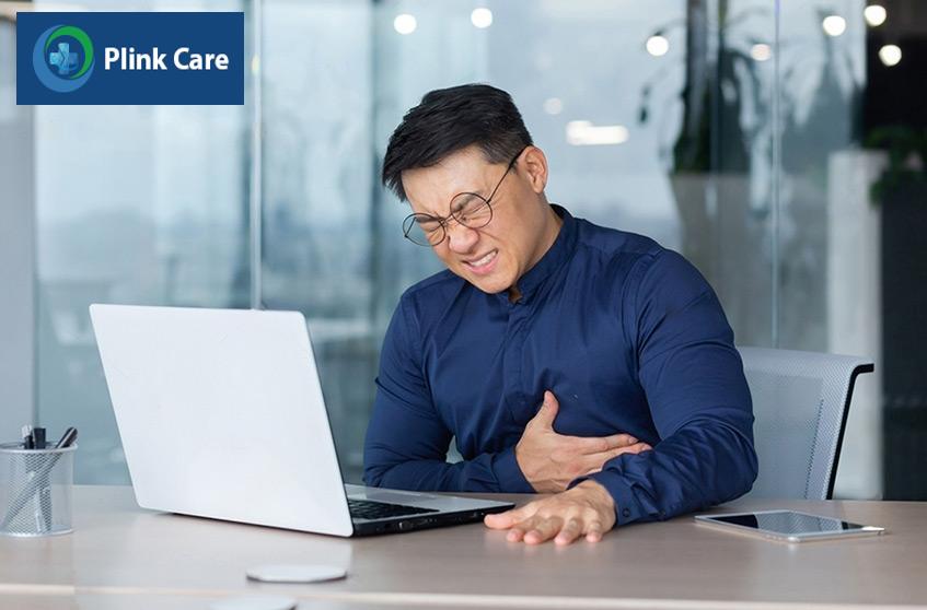 Khi gặp các triệu chứng đau ngực, khó thở, tim đập nhanh cần thăm khám, xét nghiệm kiểm tra rối loạn lipid máu