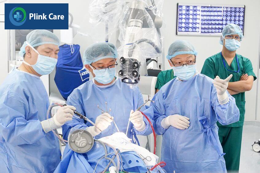 phẫu thuật điều trị đột quỵ xuất huyết não