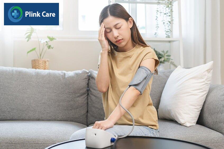sáng ngủ dậy bị chóng mặt