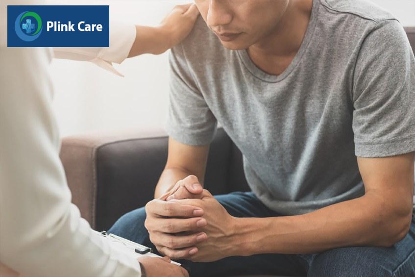Nam giới nên gặp bác sĩ Nam khoa nếu hẹp bao quy đầu cản trở chuyện “yêu”
