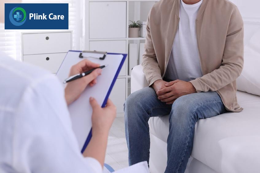 Nên gặp bác sĩ Nam khoa khi nhận thấy các triệu chứng bất thường ở bao quy đầu