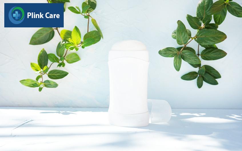 Nhiều người lựa chọn sử dụng lăn khử mùi để trị hôi nách, tuy nhiên điều này chỉ mang lại hiệu quả tạm thời