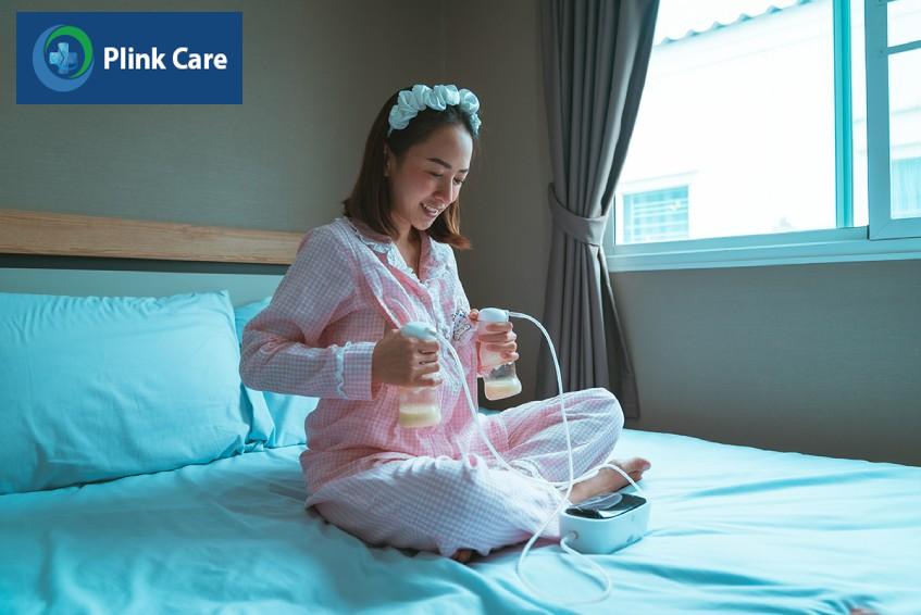 Mẹ nên dùng sữa mẹ vắt ra để bé làm quen
