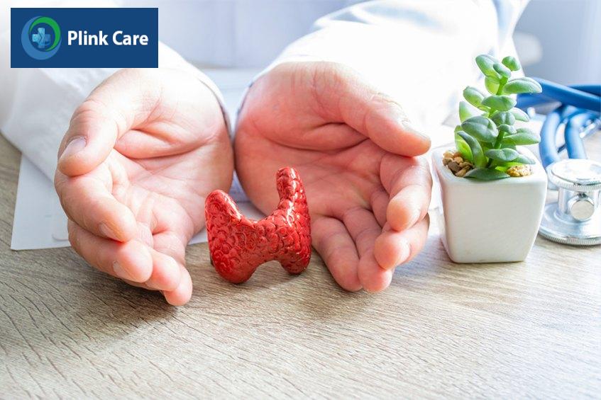 tư vấn bác sĩ để phòng ngừa viêm giáp bán cấp