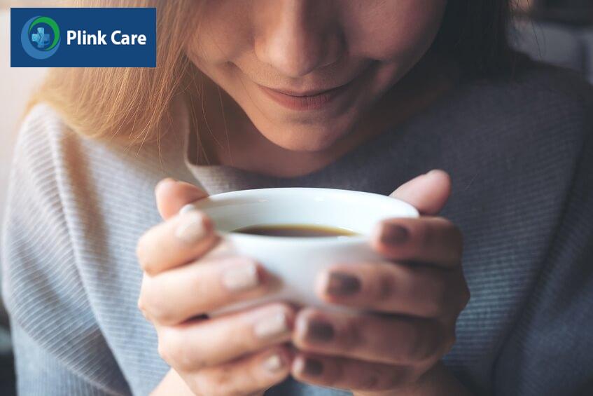 xây xẩm chóng mặt nên uống cà phê