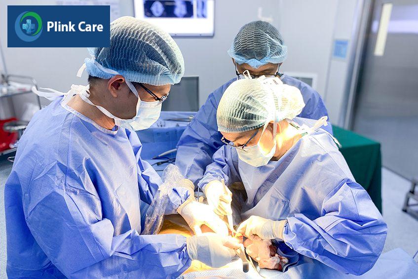 tuyến vú phụ ở nách có nên cắt không
