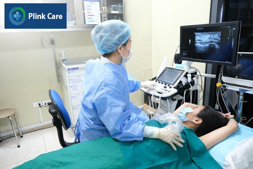 siêu âm vú chẩn đoán bệnh lý