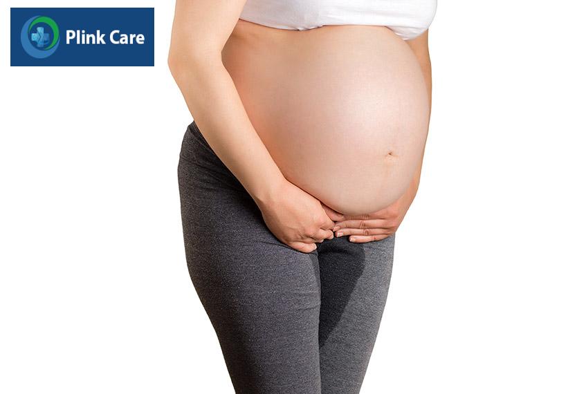 đến bệnh viện khi xuất hiện dấu hiệu vỡ túi ối