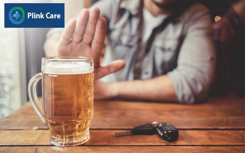 Không dùng các sản phẩm có chứa chất kích thích như bia, rượu, thuốc lá, cà phê