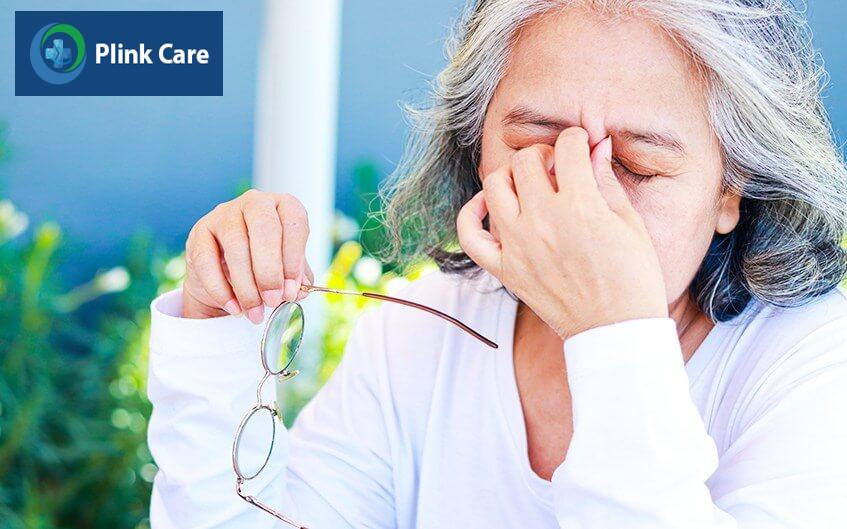 triệu chứng đau đầu khám ở khoa nào