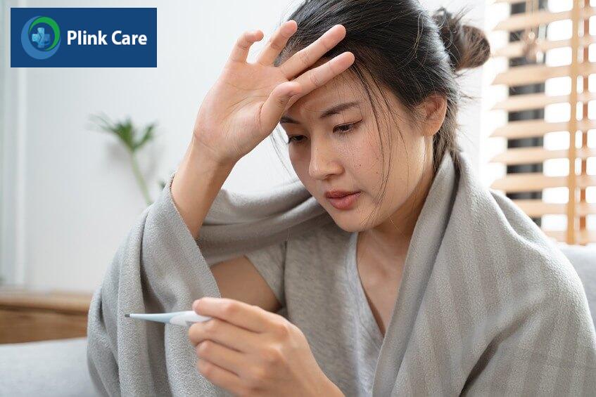 triệu chứng đau đầu sốt nóng lạnh