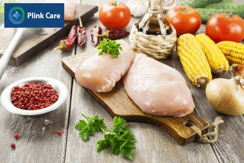 Thịt gà bỏ da cung cấp lượng đạm đủ cho cơ thể mà không làm tăng acid uric máu