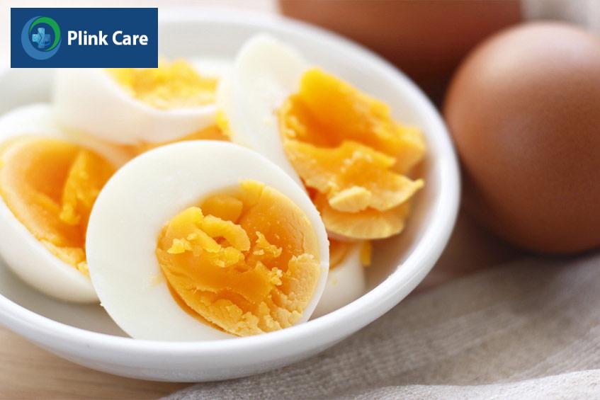 Người bệnh gout nên ăn trứng nấu chín để giảm nguy cơ mắc các bệnh nhiễm trùng