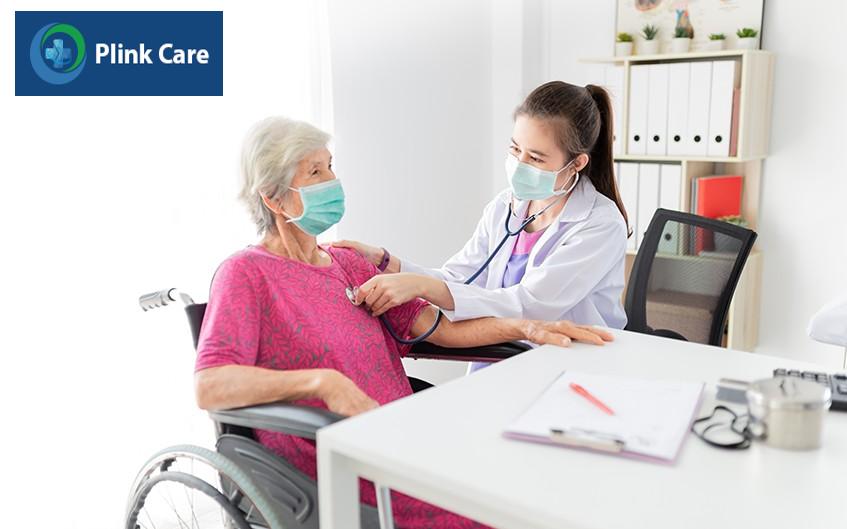 Người lớn tuổi nên thăm khám sức khỏe định kỳ