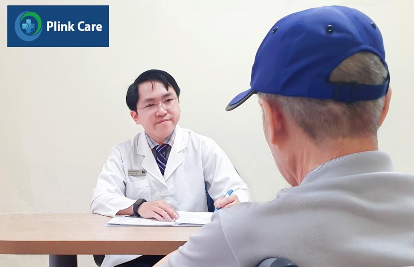 nước tiểu màu hồng nguyên nhân do đâu