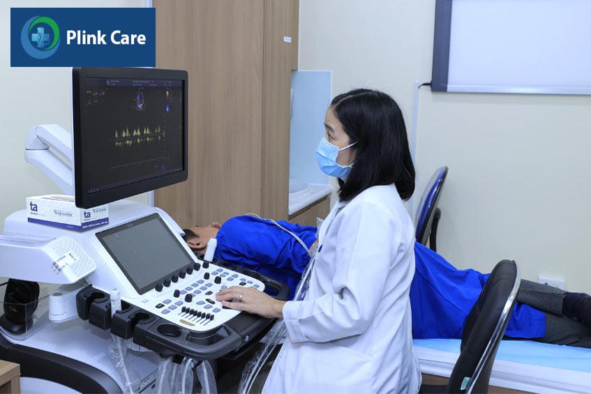 Bệnh nhân nhồi máu cơ tim nên tái khám kiểm tra tình trạng tim mạch theo lịch hẹn của bác sĩ.
